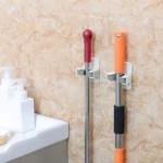 Soporte de pared para escobas, pinza para escobas, colgador para escobas y recogedores para sistemas de almacenamiento en el hogar, cocina, jardín y garaje, 2 piezas - Imagen 3