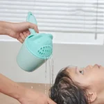 Vaso para champú de niños pequeños. - Imagen 2